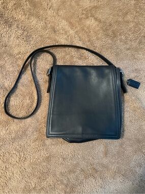 Coach Vintage Black Leather Crossbody Bag with Shoulder Strap